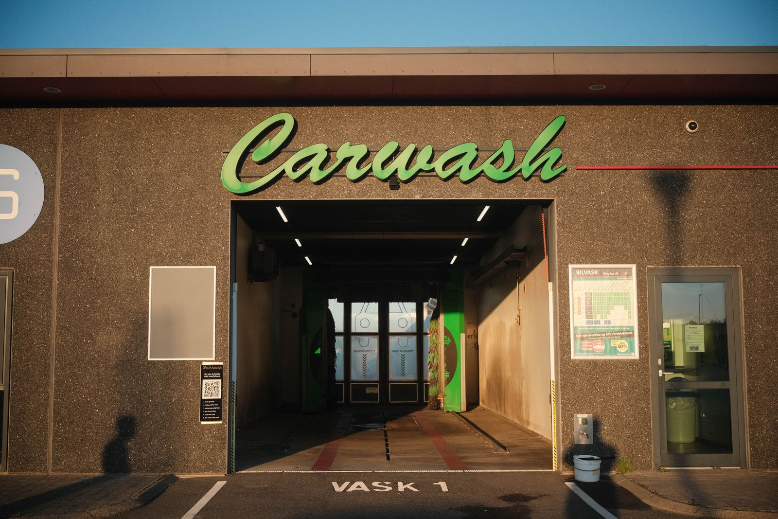 SudsCity Camelback wash location